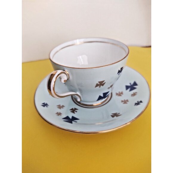 Vintage Aynsley Girl Guides Teacup and Saucer Blue and Gold Made in England - Picture 5 of 12